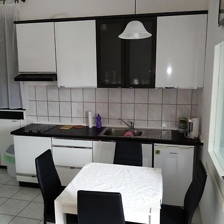 Apartment Sibenik Mandalina Екстериор снимка