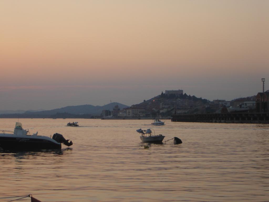 Apartment Sibenik Mandalina Екстериор снимка